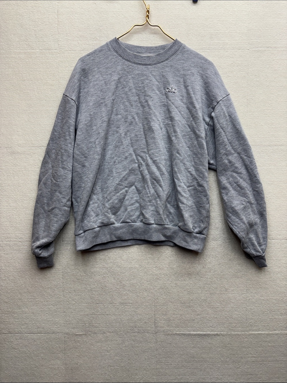 ALO Yoga small Light Gray Crewneck Sweatshirt